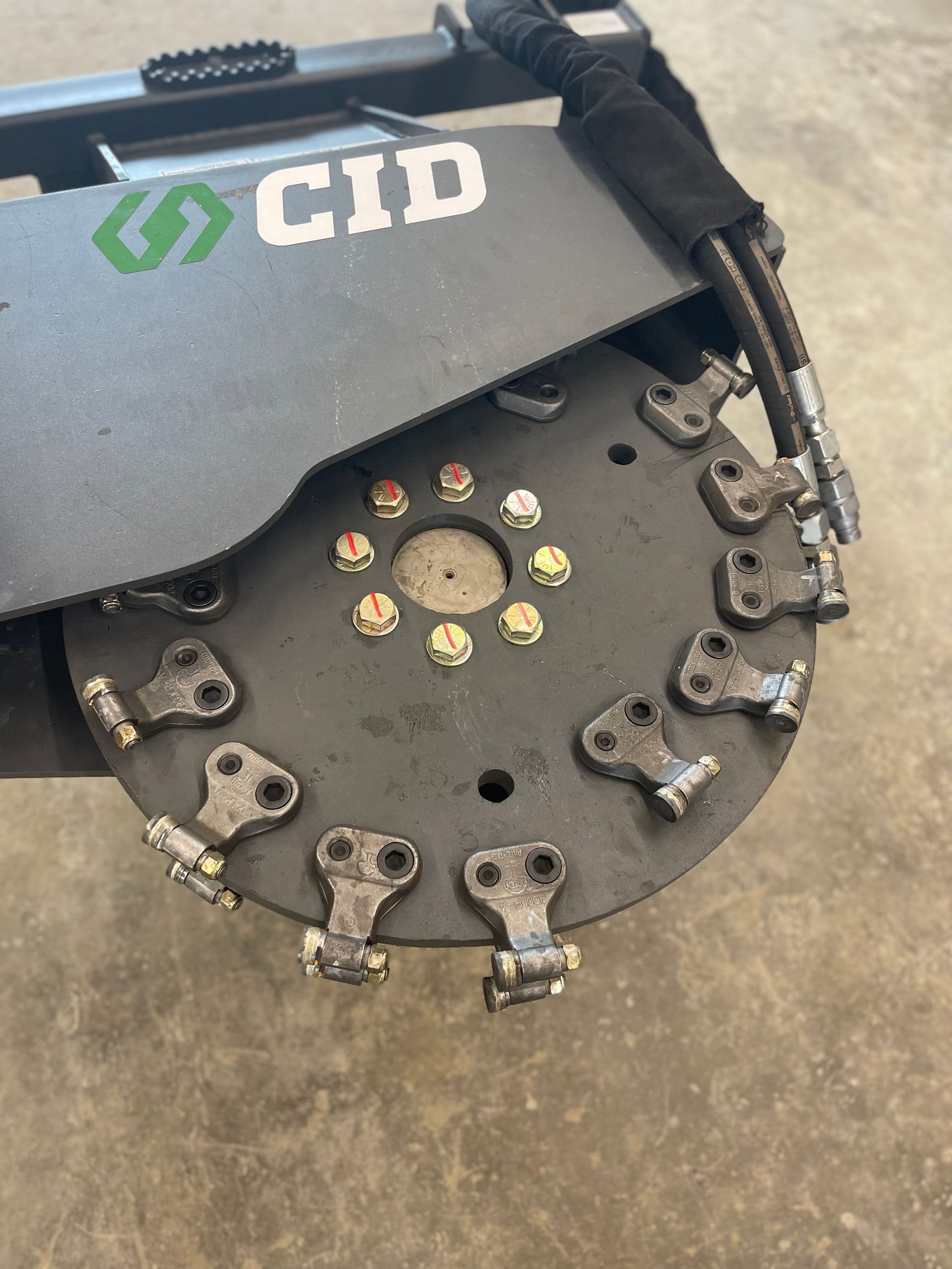 CID 17-27GPM Stump Grinder