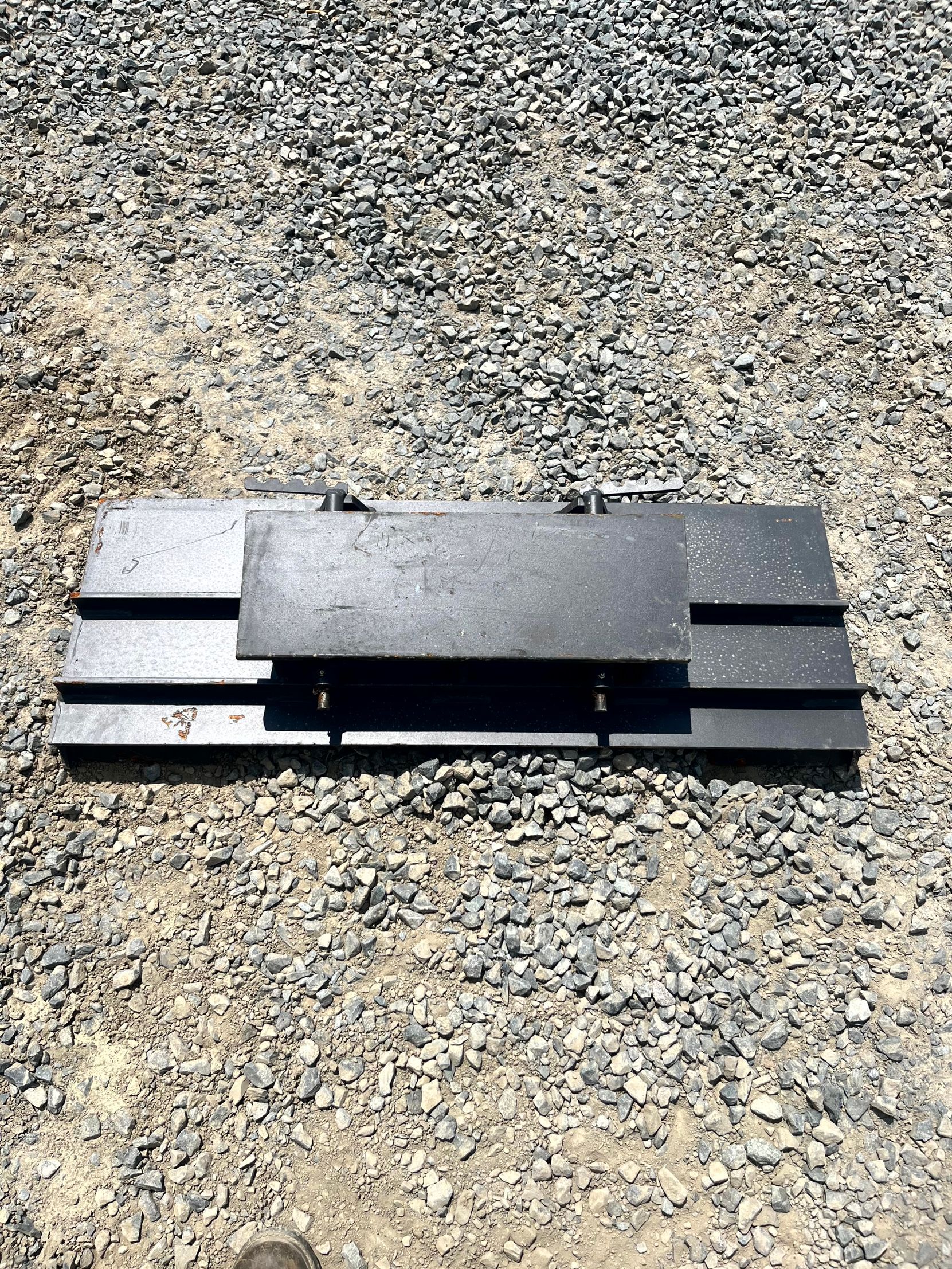 ASV RC40 to Dingo Adapter Plate