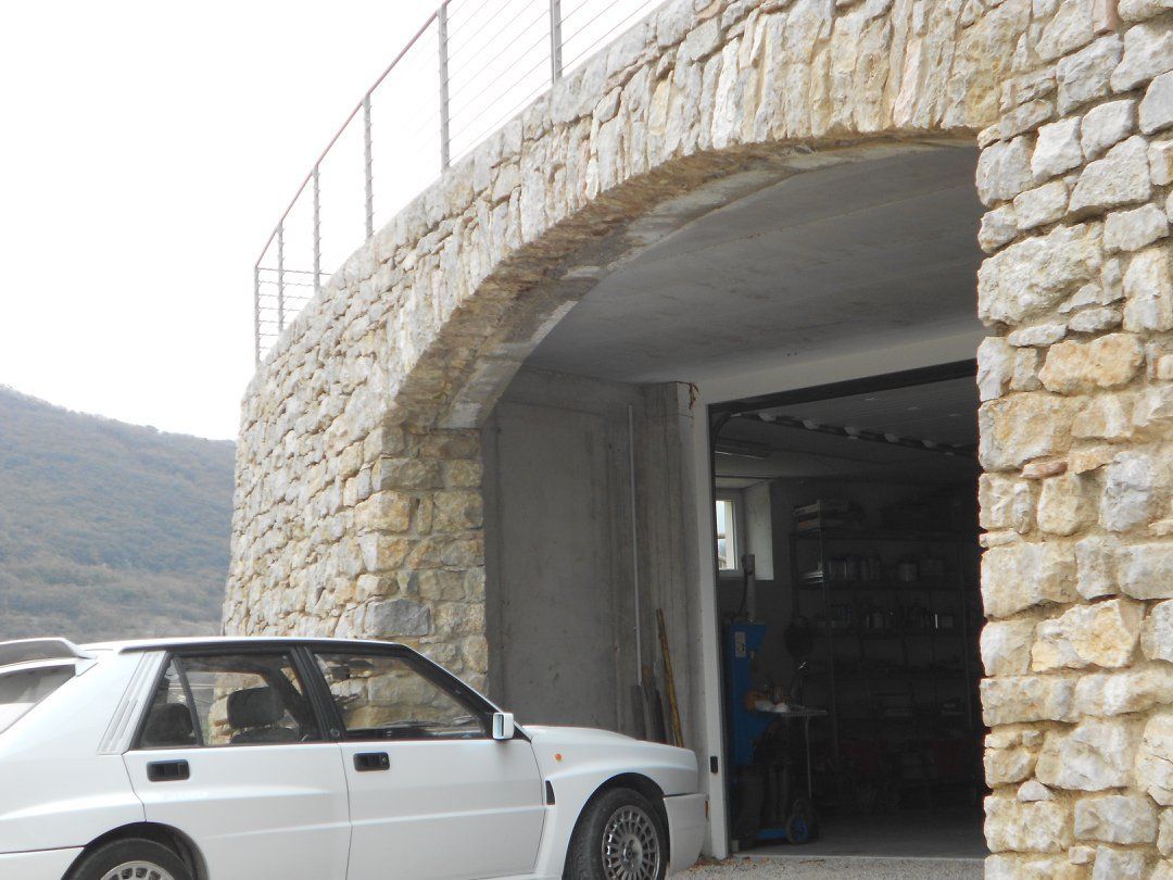 LAVORAZIONI IN SASSO O IN PIETRA 11