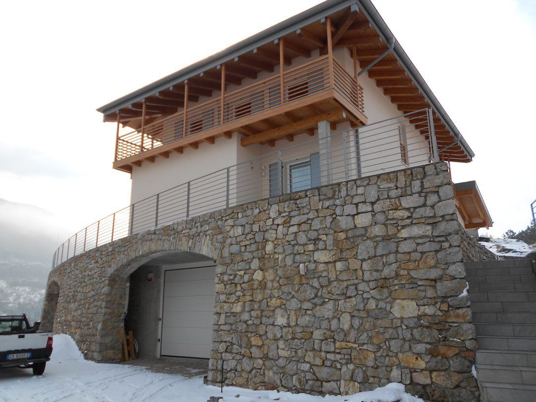 LAVORAZIONI IN SASSO O IN PIETRA 10