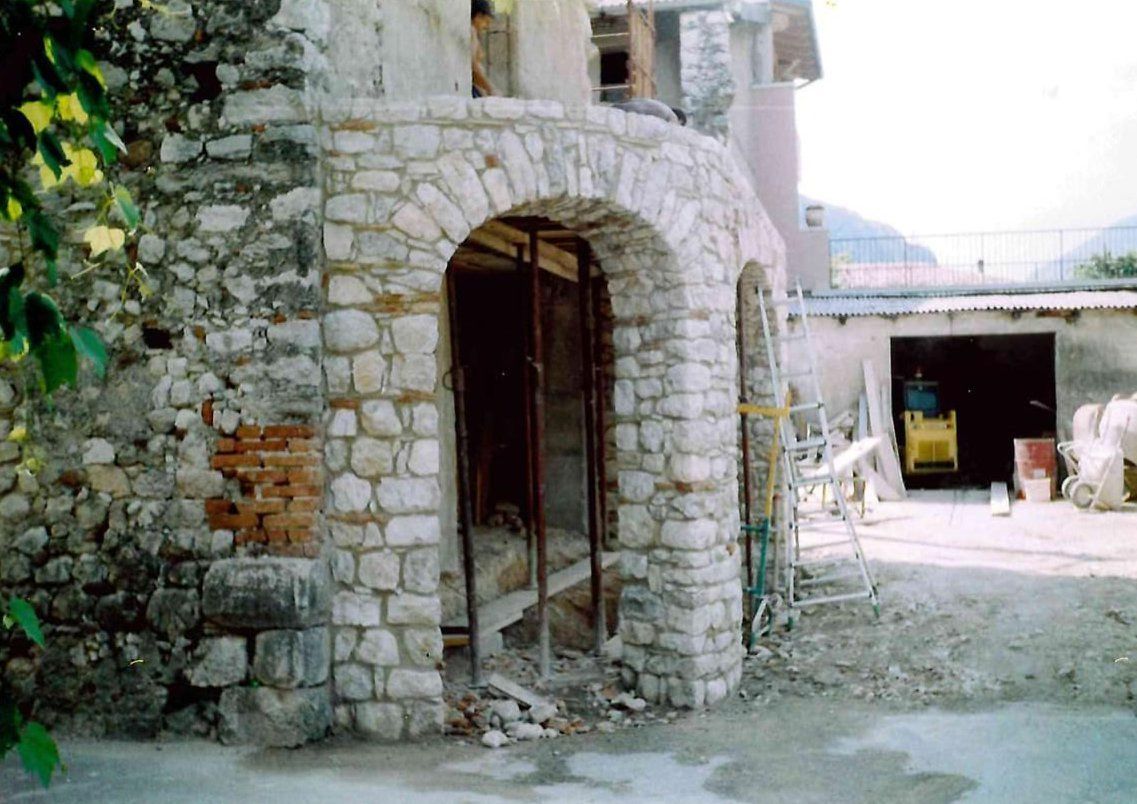 LAVORAZIONI IN SASSO O IN PIETRA 6