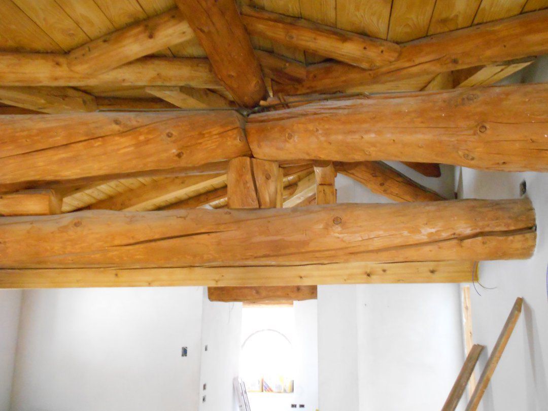 EDIFICI E TETTI IN LEGNO foto 3