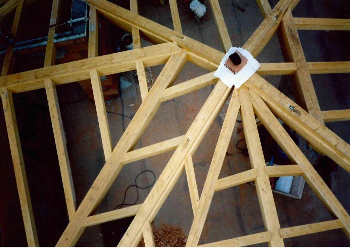 EDIFICI E TETTI IN LEGNO foto 9