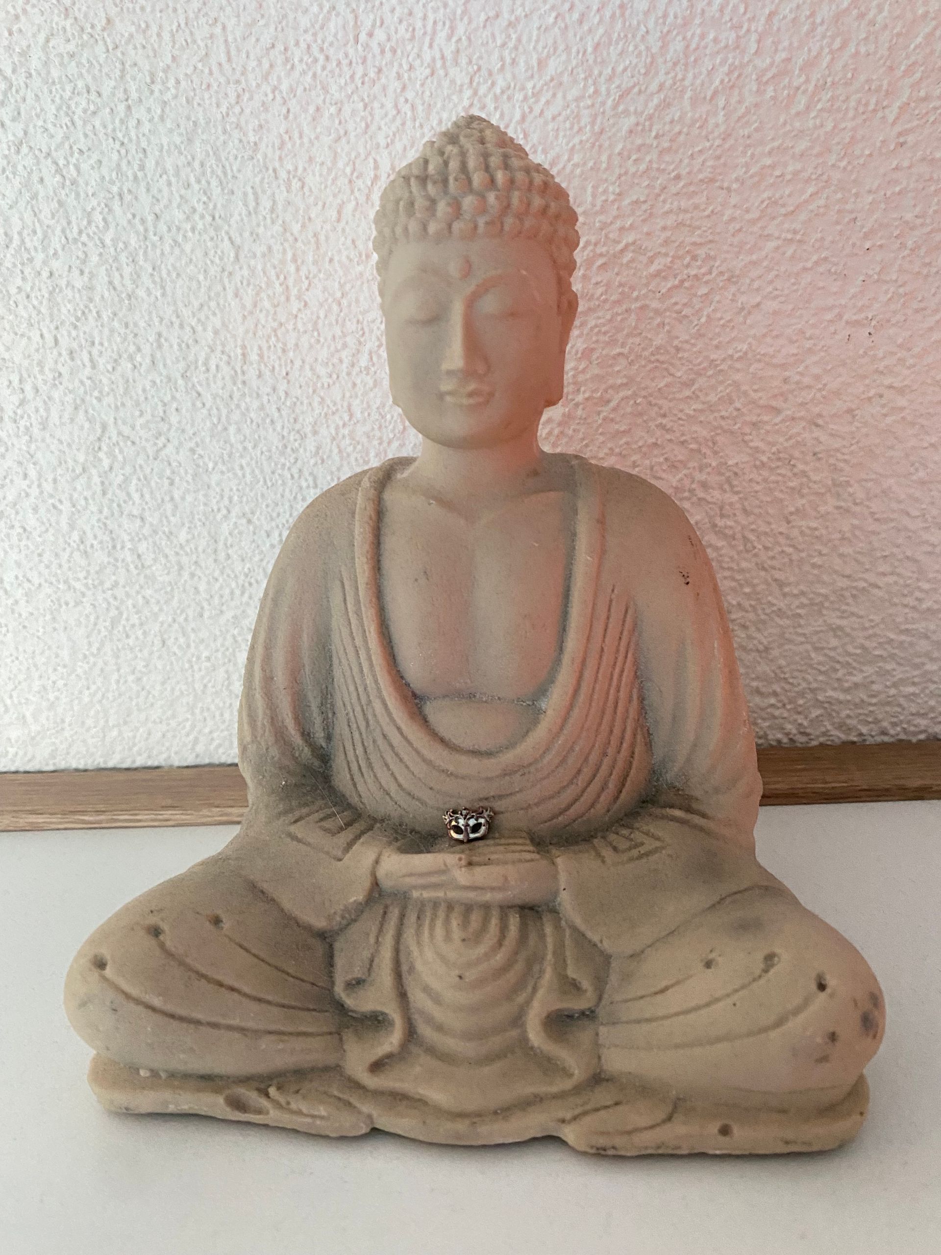 boeddhistisch beeldje massagekamer