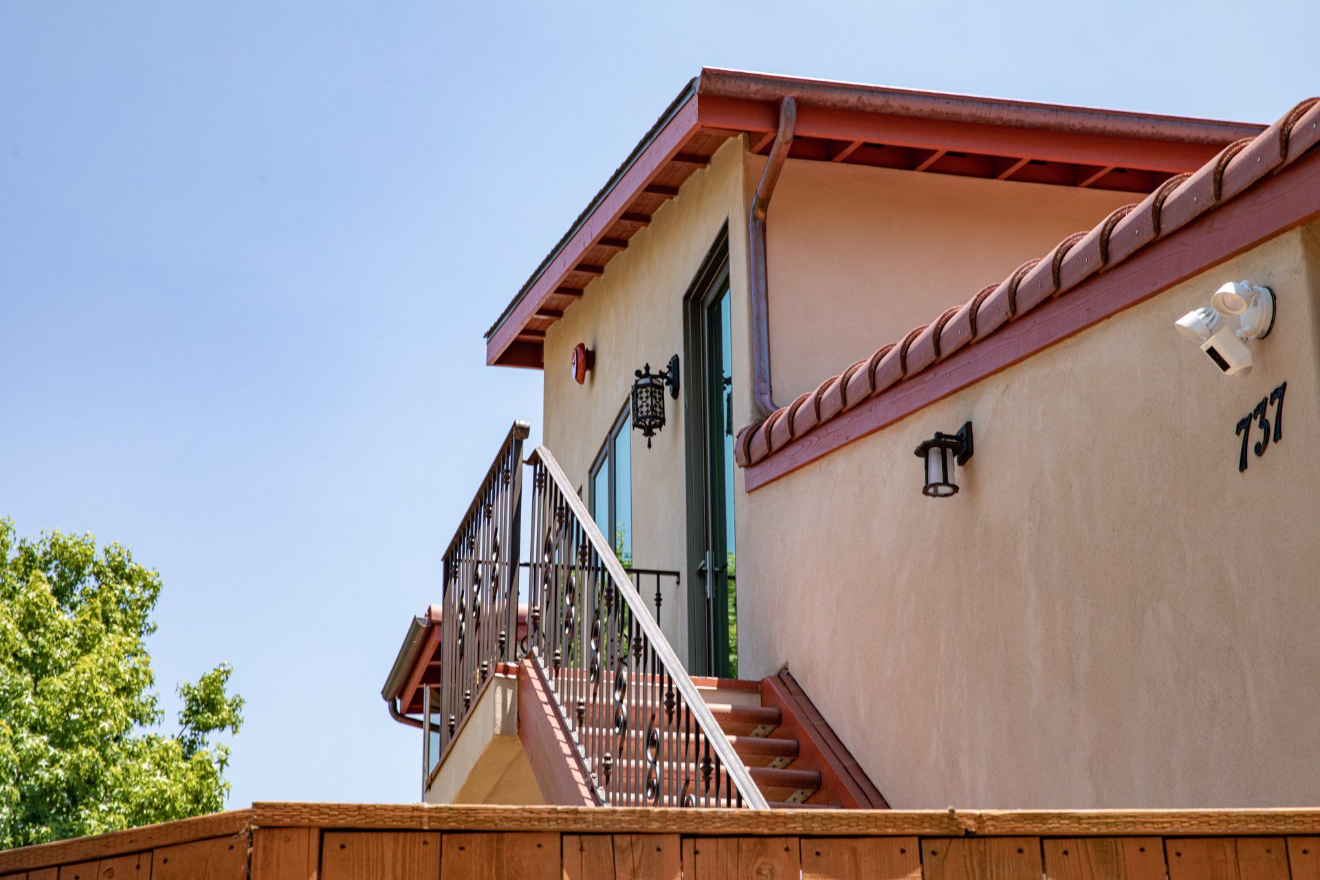 anselmo martinez two anchors owner