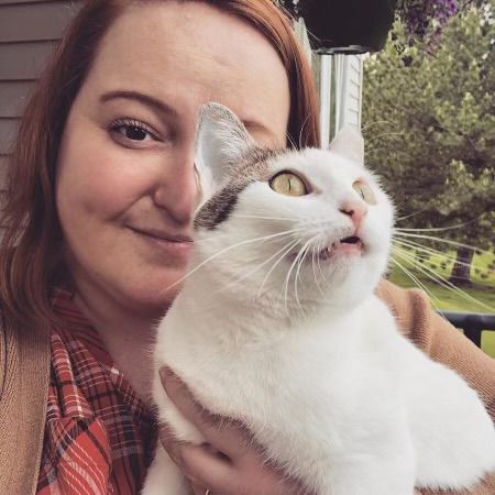 Halle-Halle — Spokane, WA — The Cat’s Meow Feline Veterinary Clinic