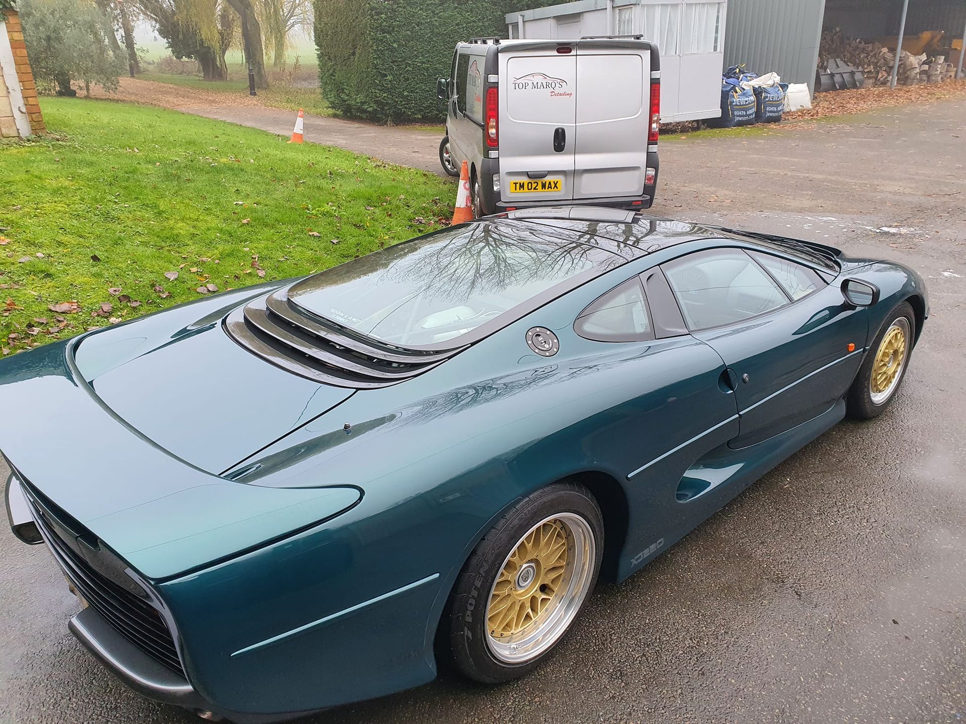 JAGUAR XJ220 @topmarqsdetailing