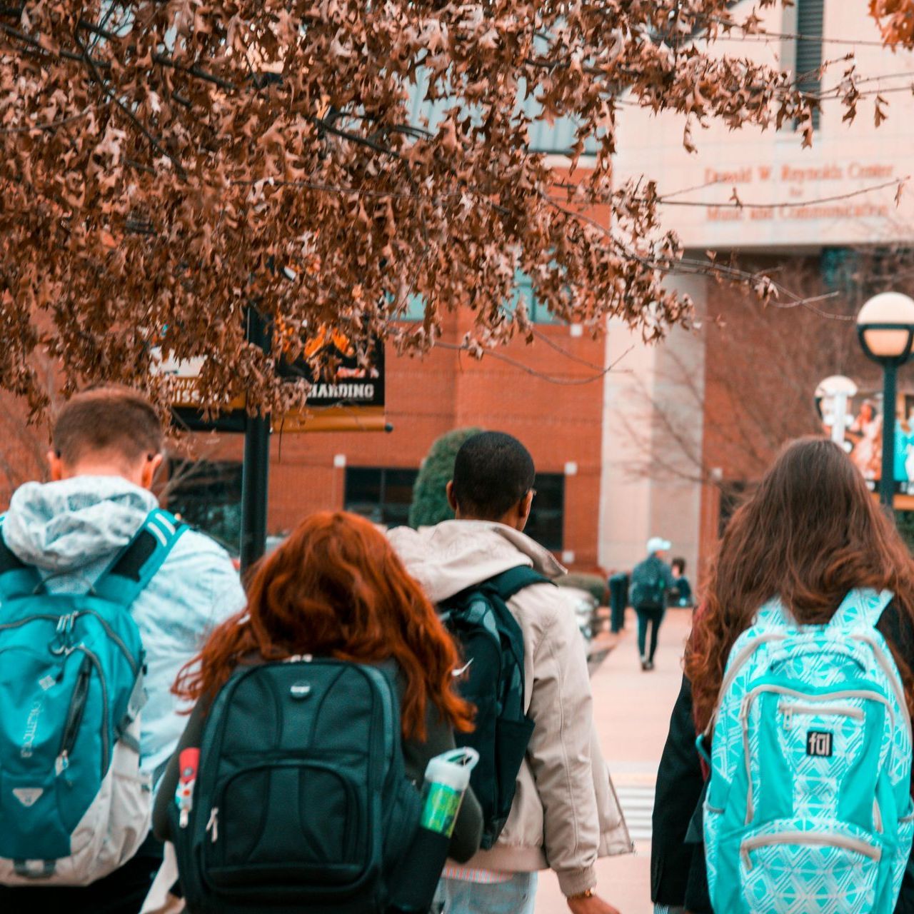 students walking to a building