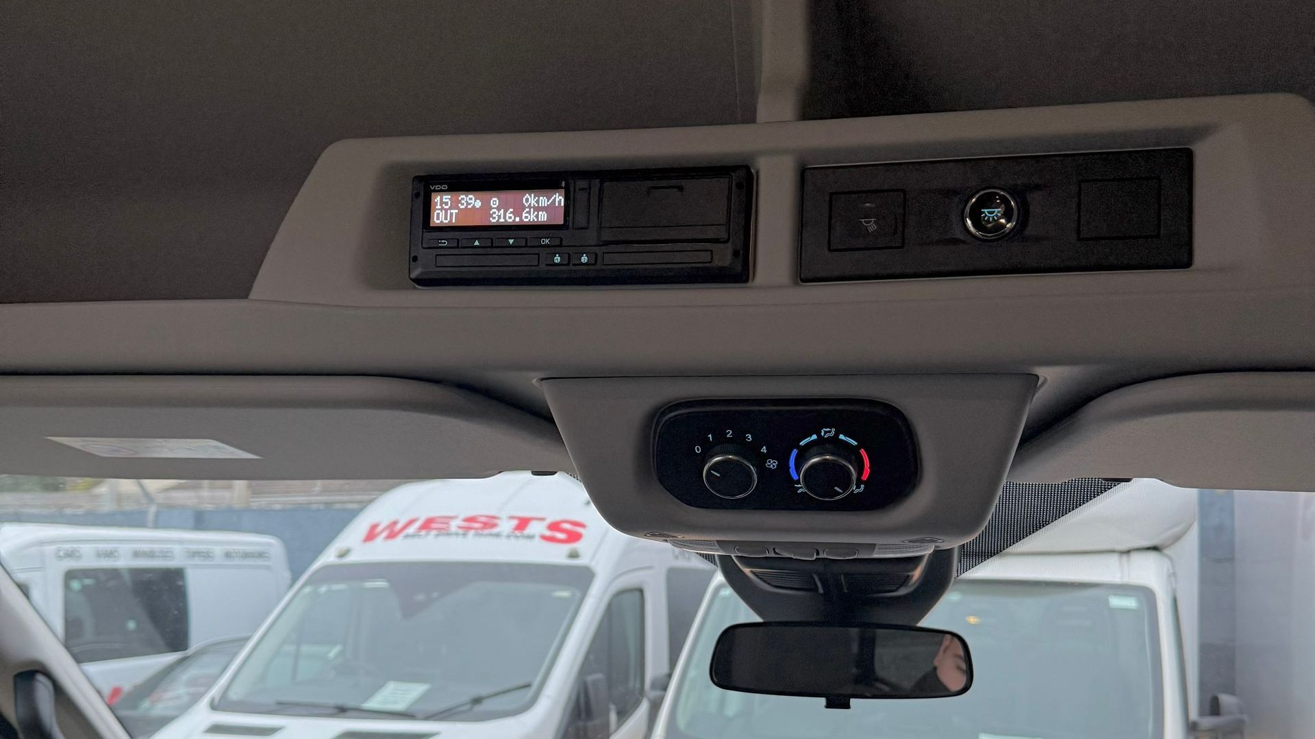 Rent a Ford Transit 16/17 Seat Minibus Hire Self Drive Mini-bus Rental mini van people carrier mover ford transit trend with digital tachograph