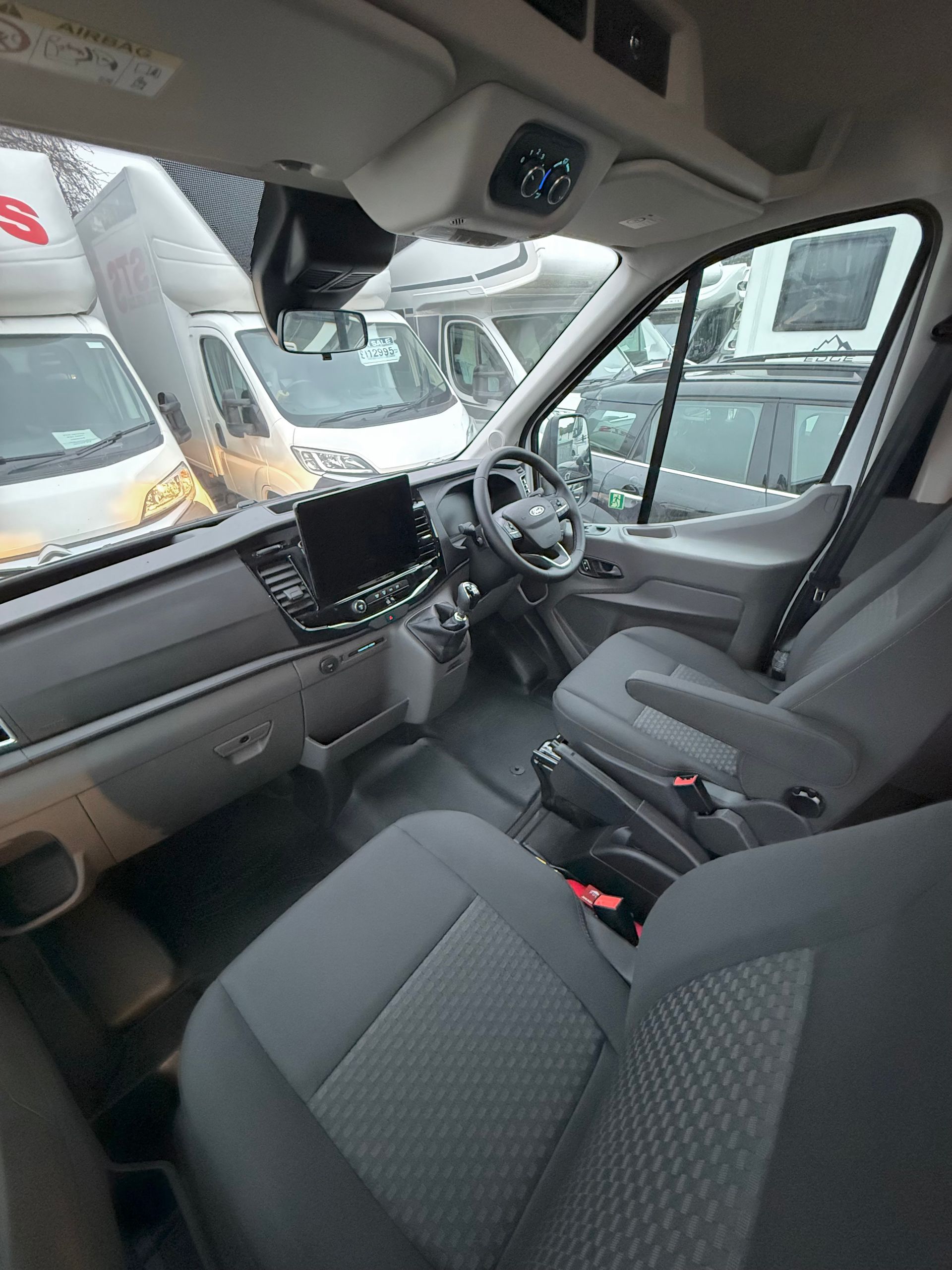 Rent a Ford Transit 16/17 Seat Minibus Hire Self Drive Mini-bus Rental mini van people carrier mover ford transit trend with digital tachograph