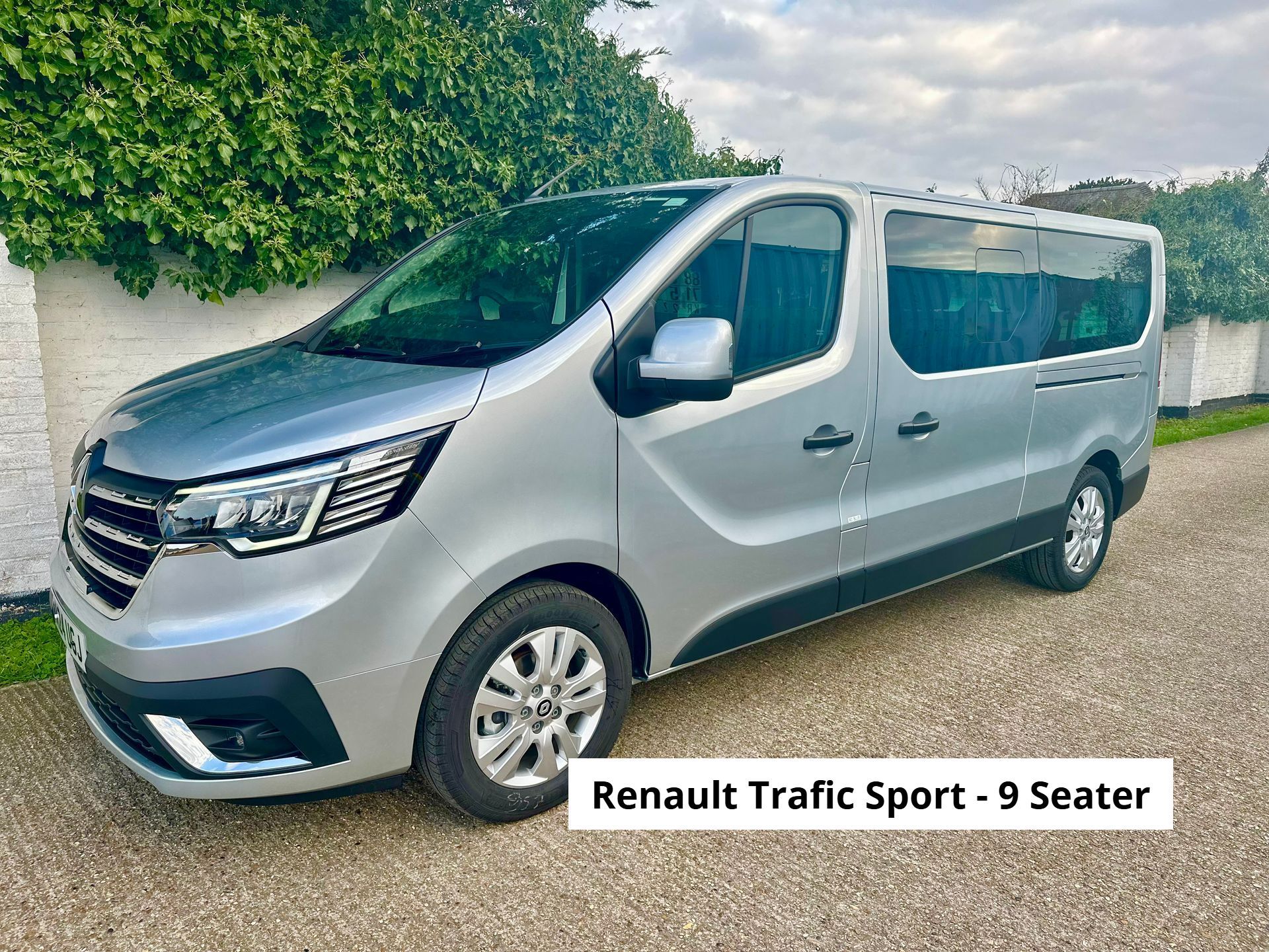 Self drive hire  8 and 9 seater minibus rental for uk and european hire Renault Trafic Sport 