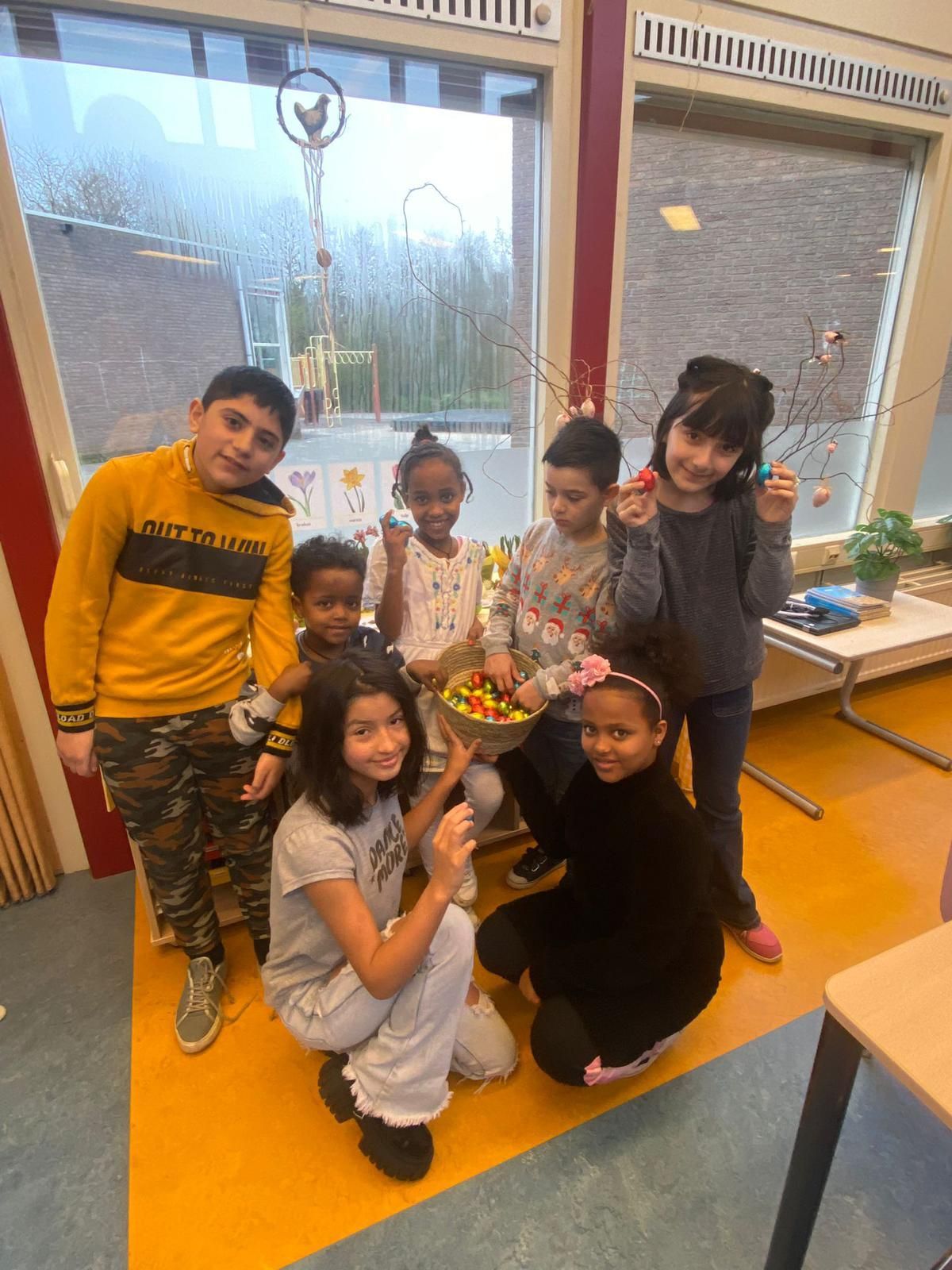 Pasen gevierd op AZC School Het Uitzicht Maasdam