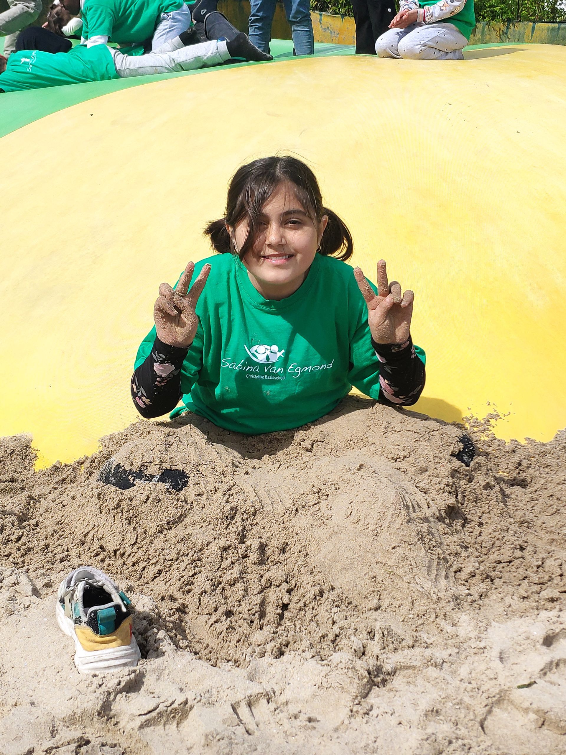 AZC school Het Uitzicht op schoolreisje naar de Binnenmaas
