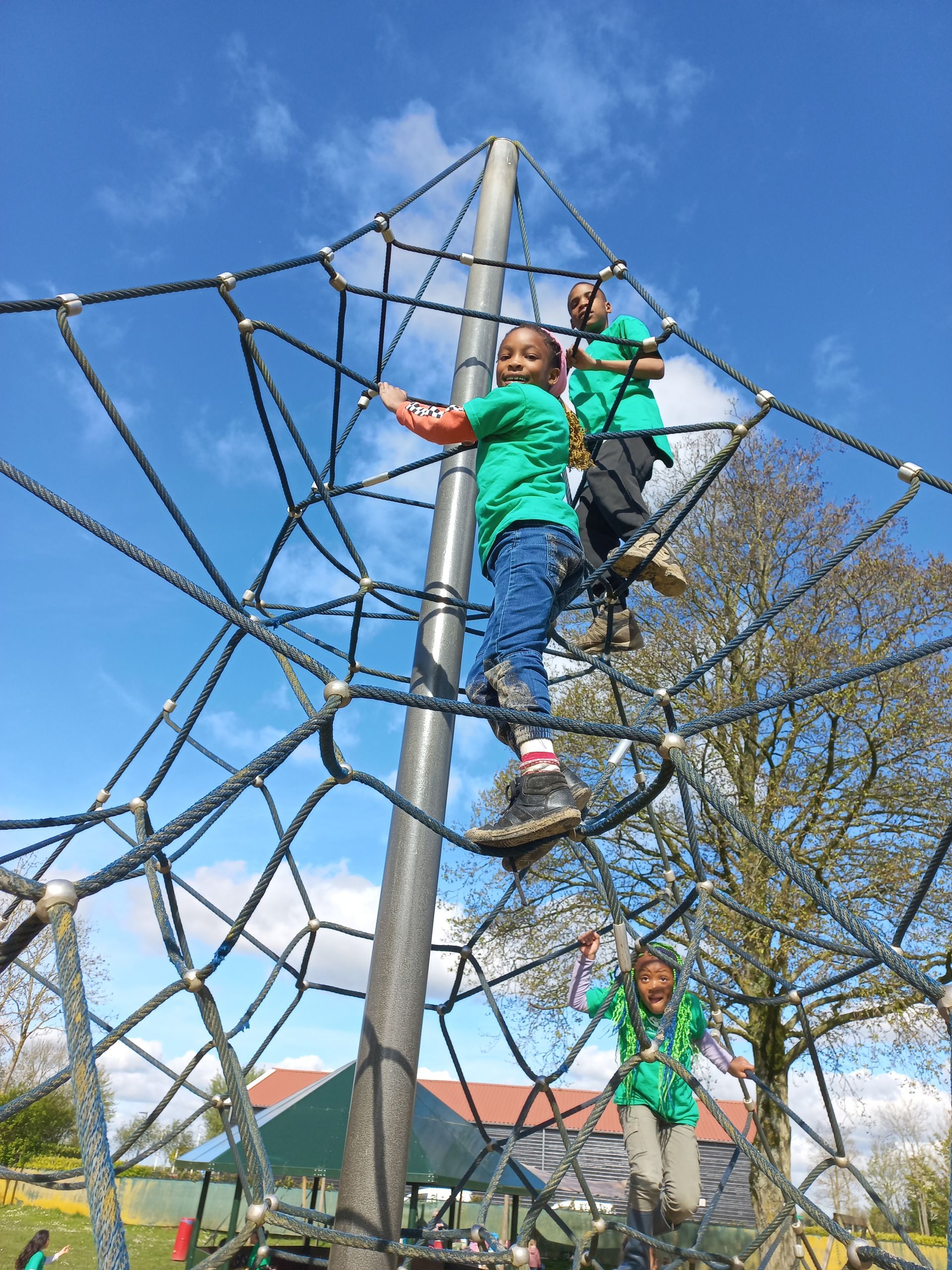 AZC school Het Uitzicht op schoolreisje naar de Binnenmaas