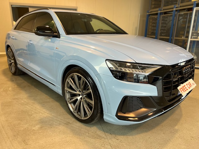 AUDI Q8 IBRIDO/DIESEL 
FULL OPTIONAL
ANNO : 2021
PREZZO 69.000,00
12 MESI DI GARANZIA