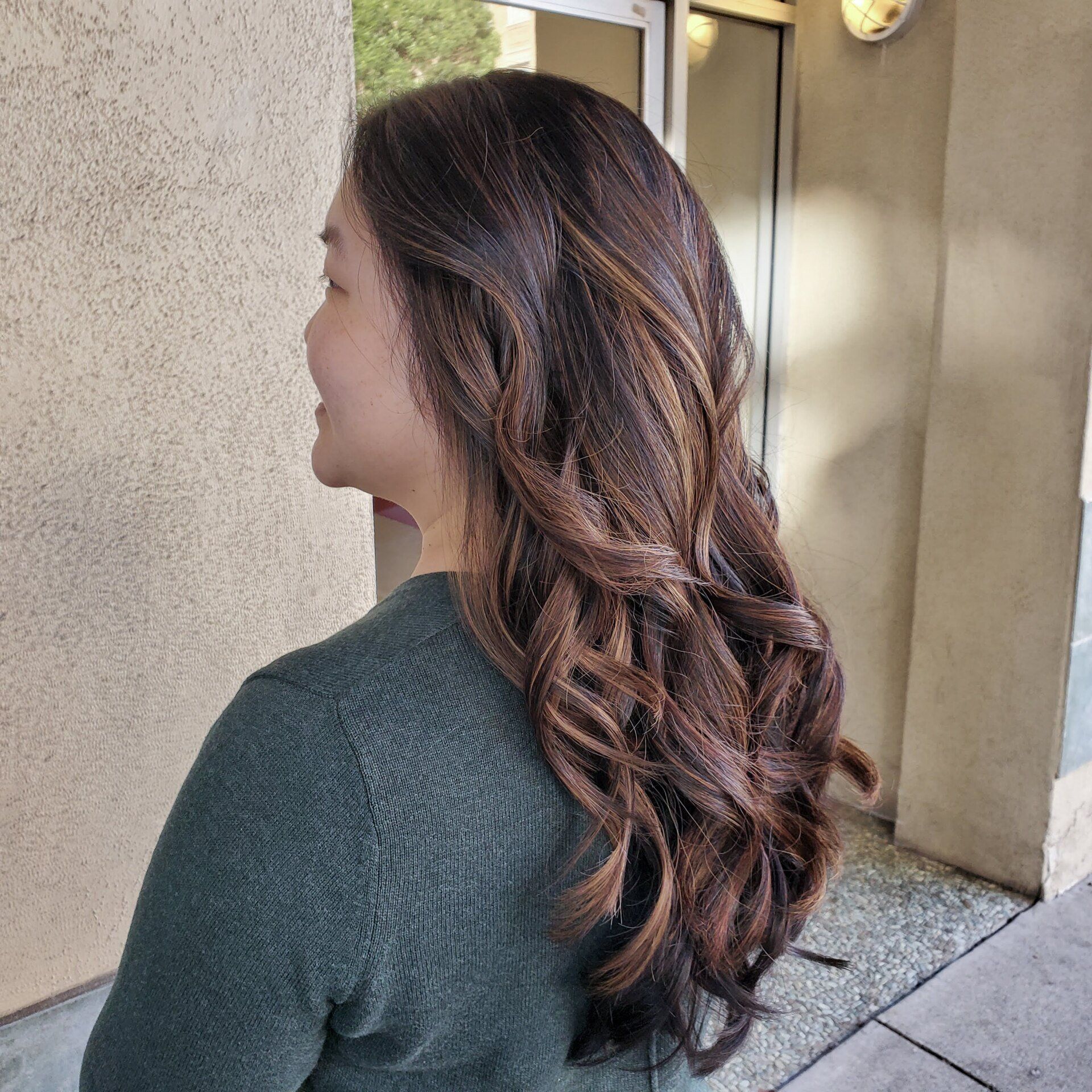 dark brown hair side view