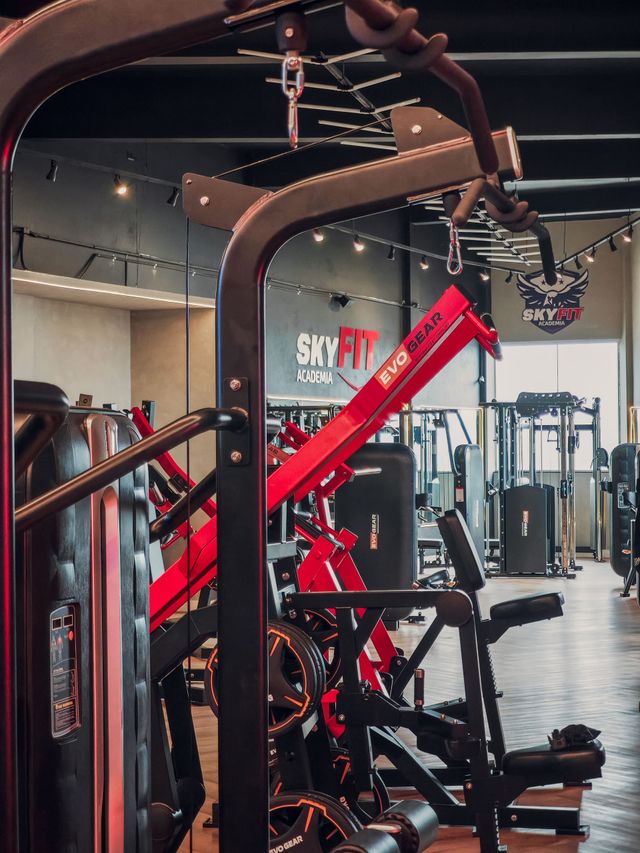 One gym with a sign that says skyfit