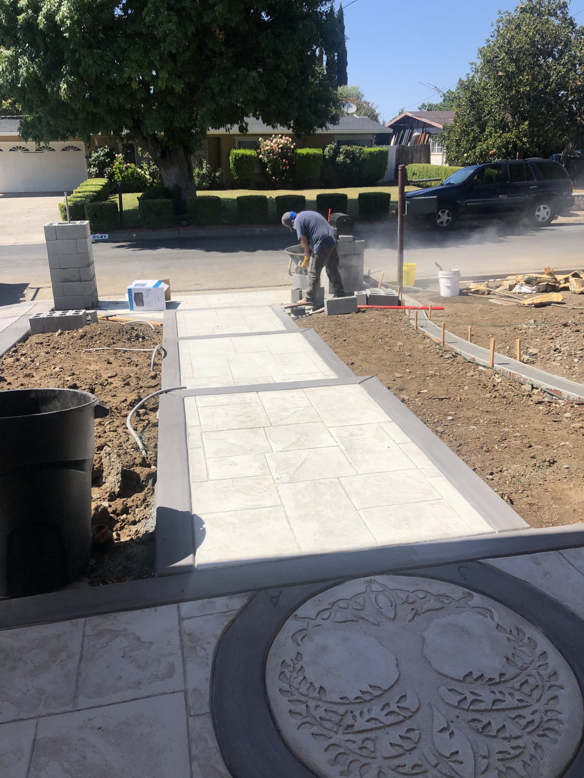 custom concrete walkway work