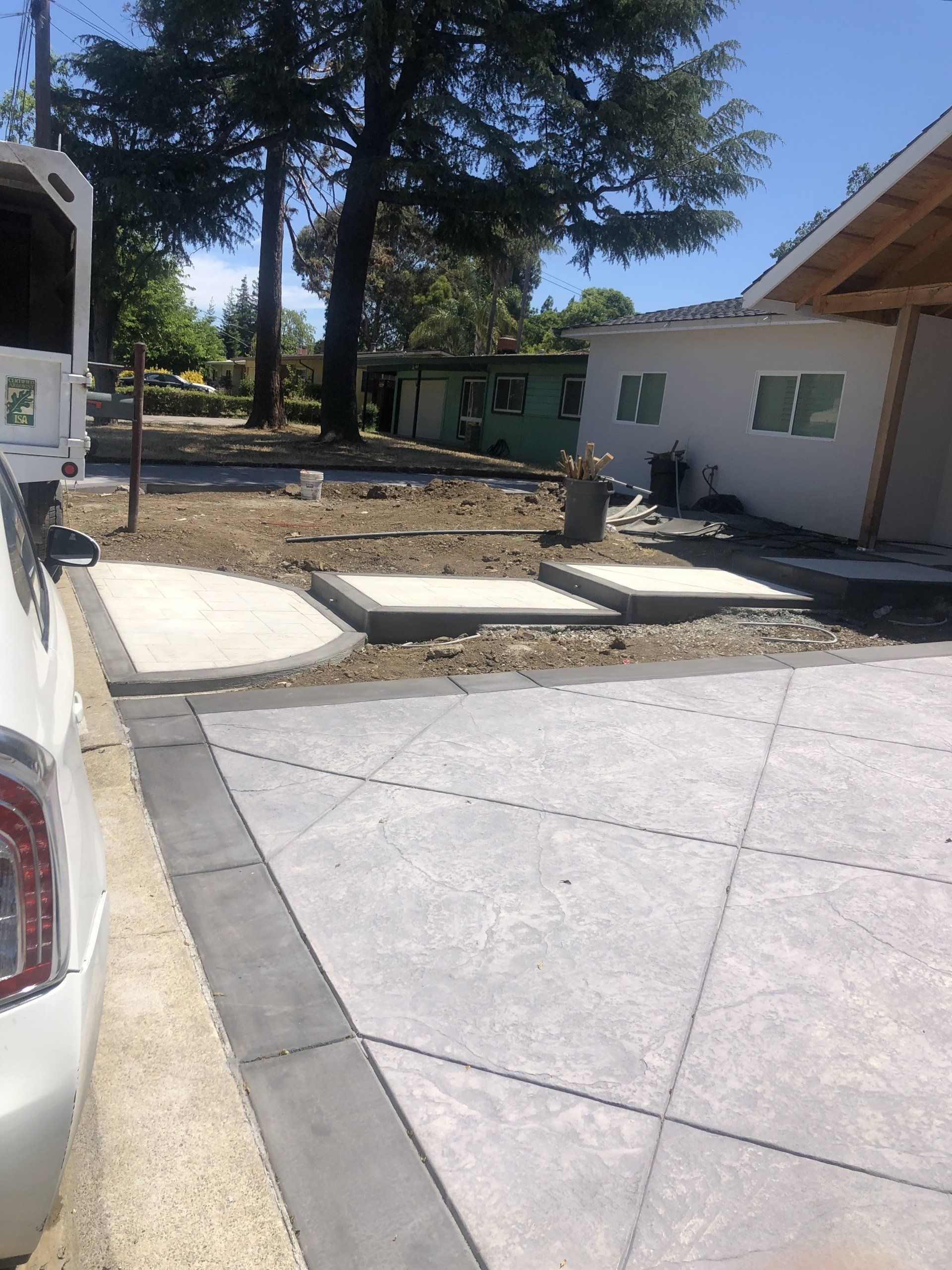 decorative concrete driveway