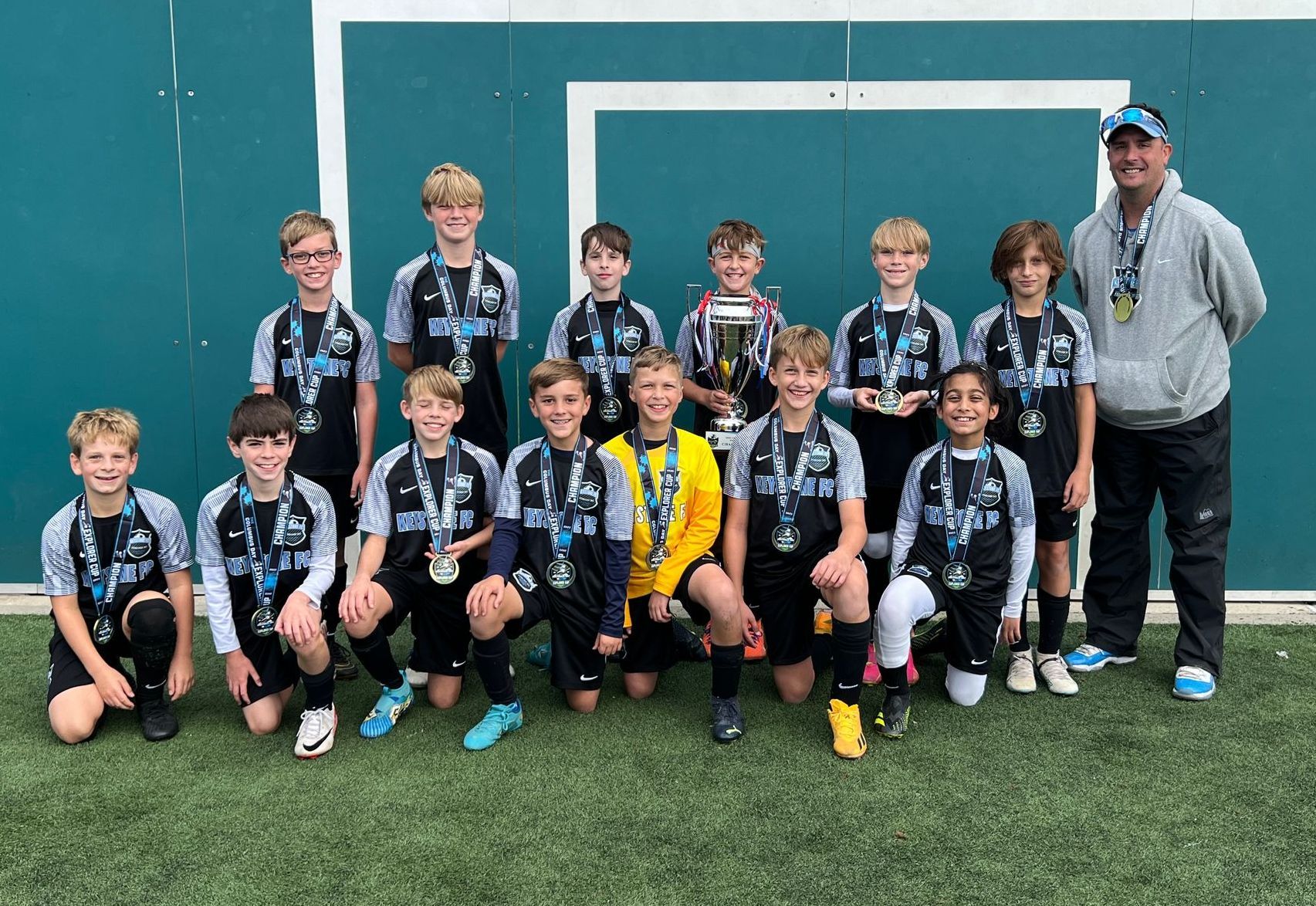 Elite Blue 12B Win Explorer Cup