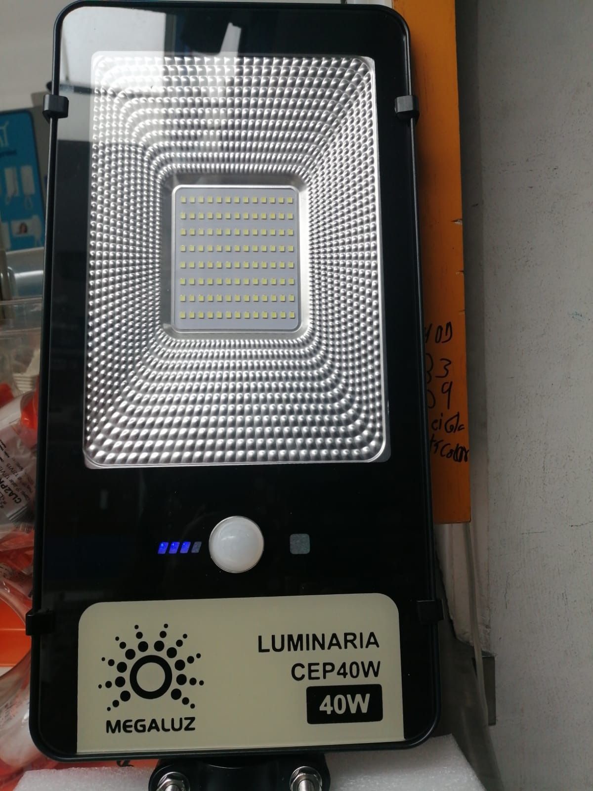 CÁRDENAS E HIJOS - Lámpara solar