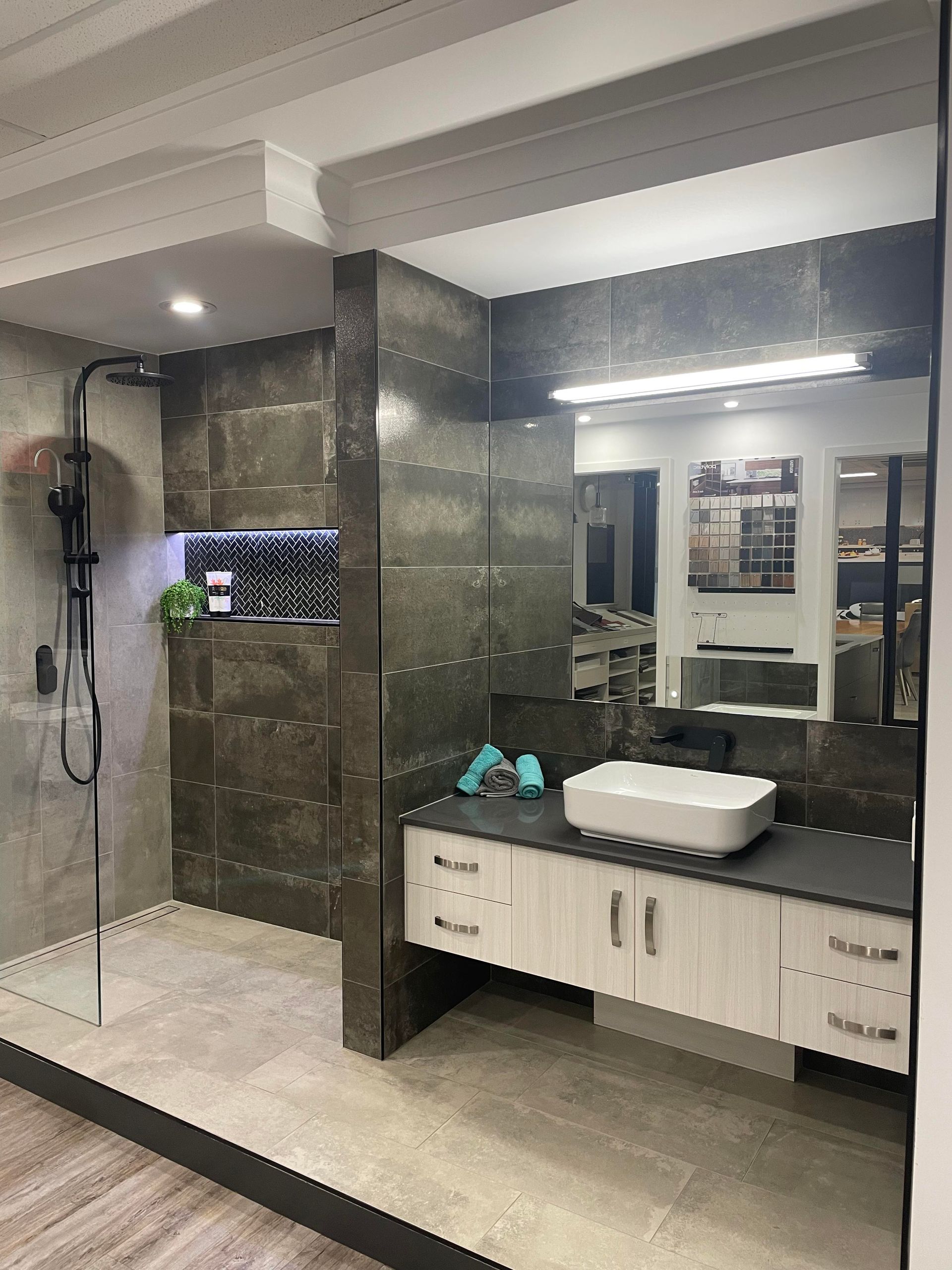 Commercial Space Professionally Cleaned — Cleaning Services in Kialla, VIC