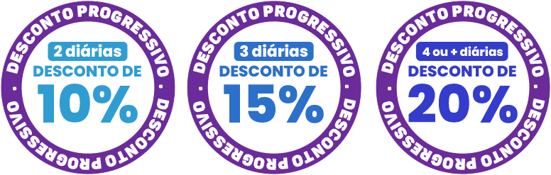 Três selos de desconto roxos indicando 10%, 15% e 20% de desconto para pedidos de 2, 3 e 4 ou mais itens, respectivamente.