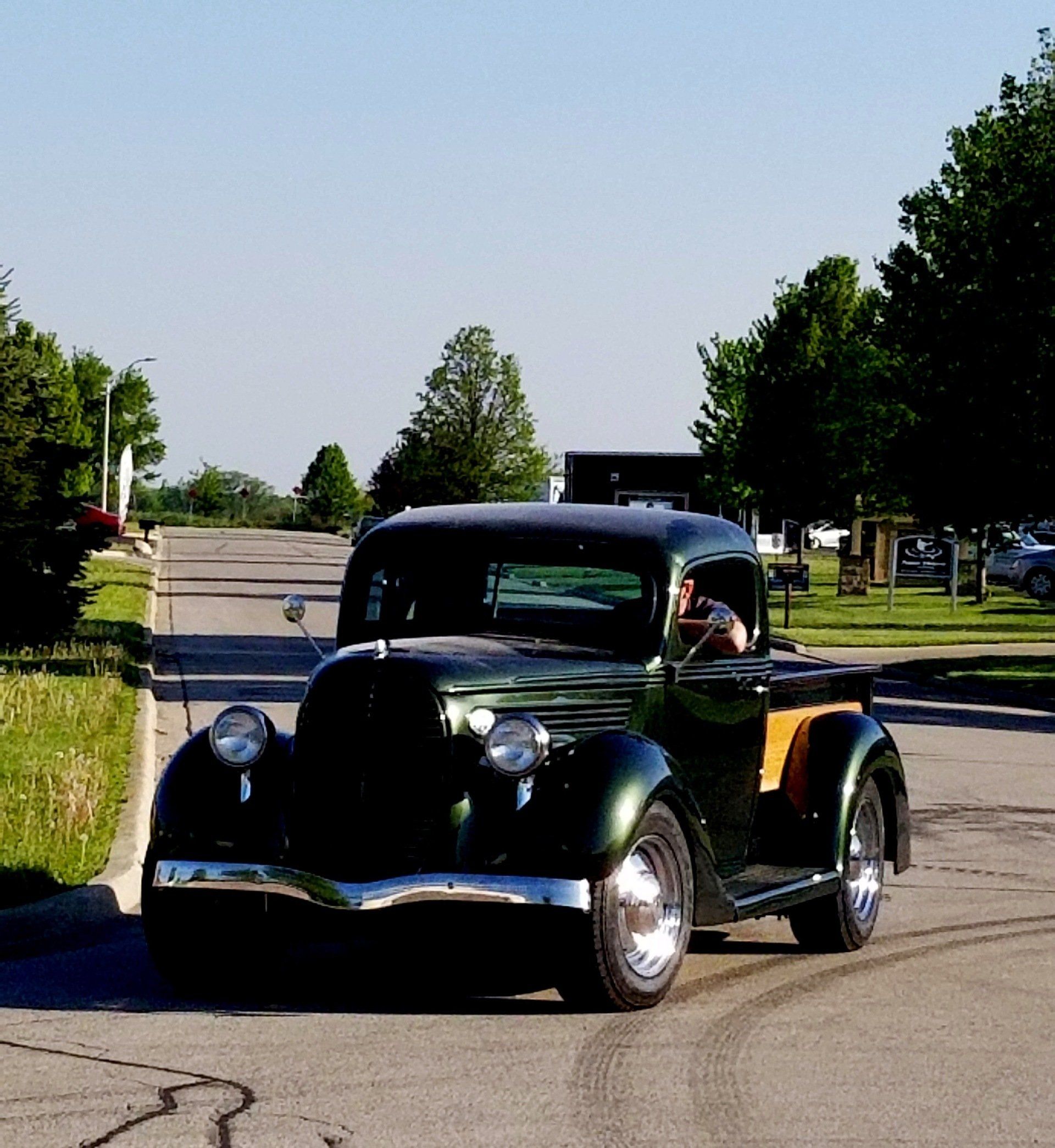 Dark Green Car — Plainfield, IL — Contours Auto Body