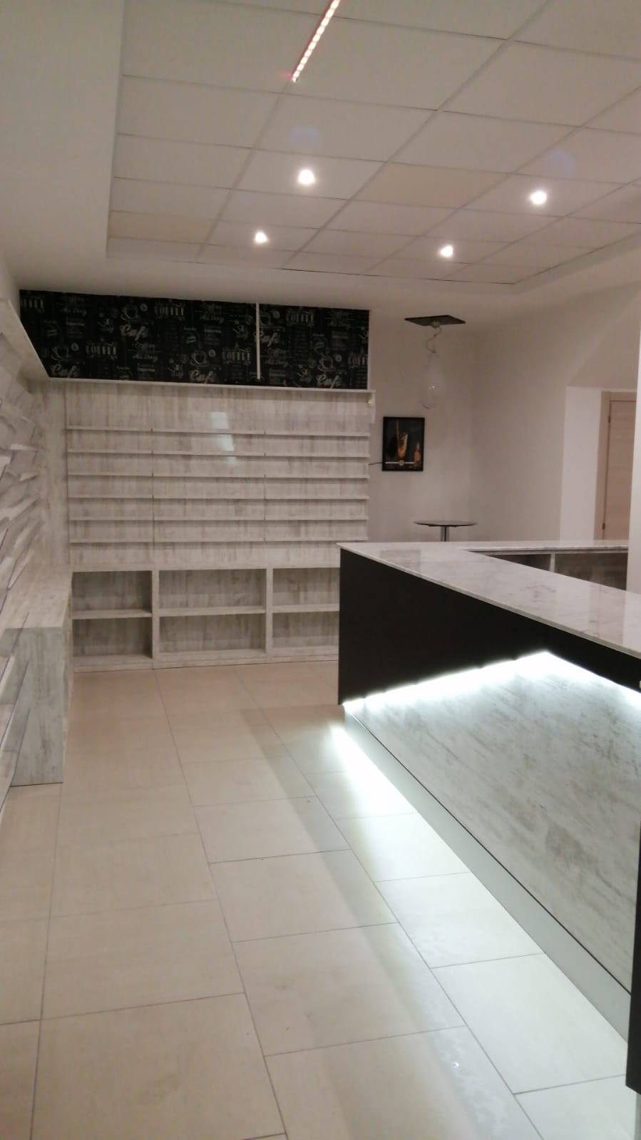 mobili per esposizione prodotti