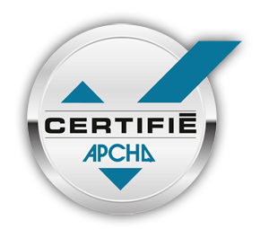 Sceau argenté avec coche bleue et triangles, portant l'inscription « CERTIFIE APCHA ».
