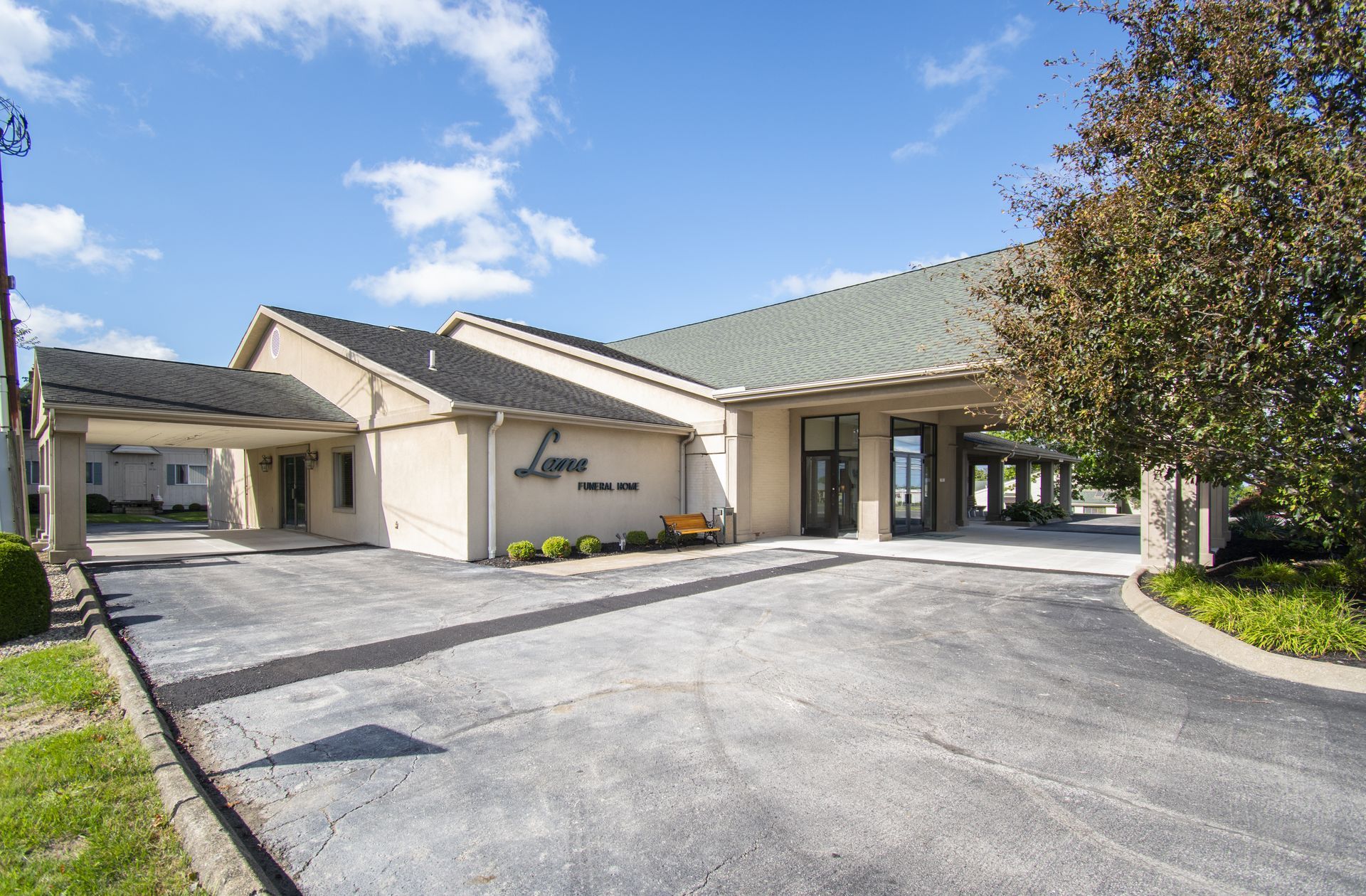 Austintown Funeral Home Outside View