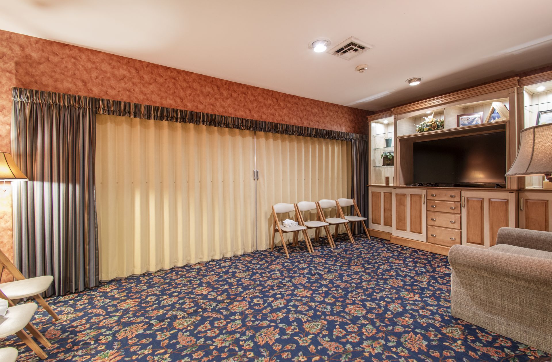 Austintown Funeral Home Waiting Area