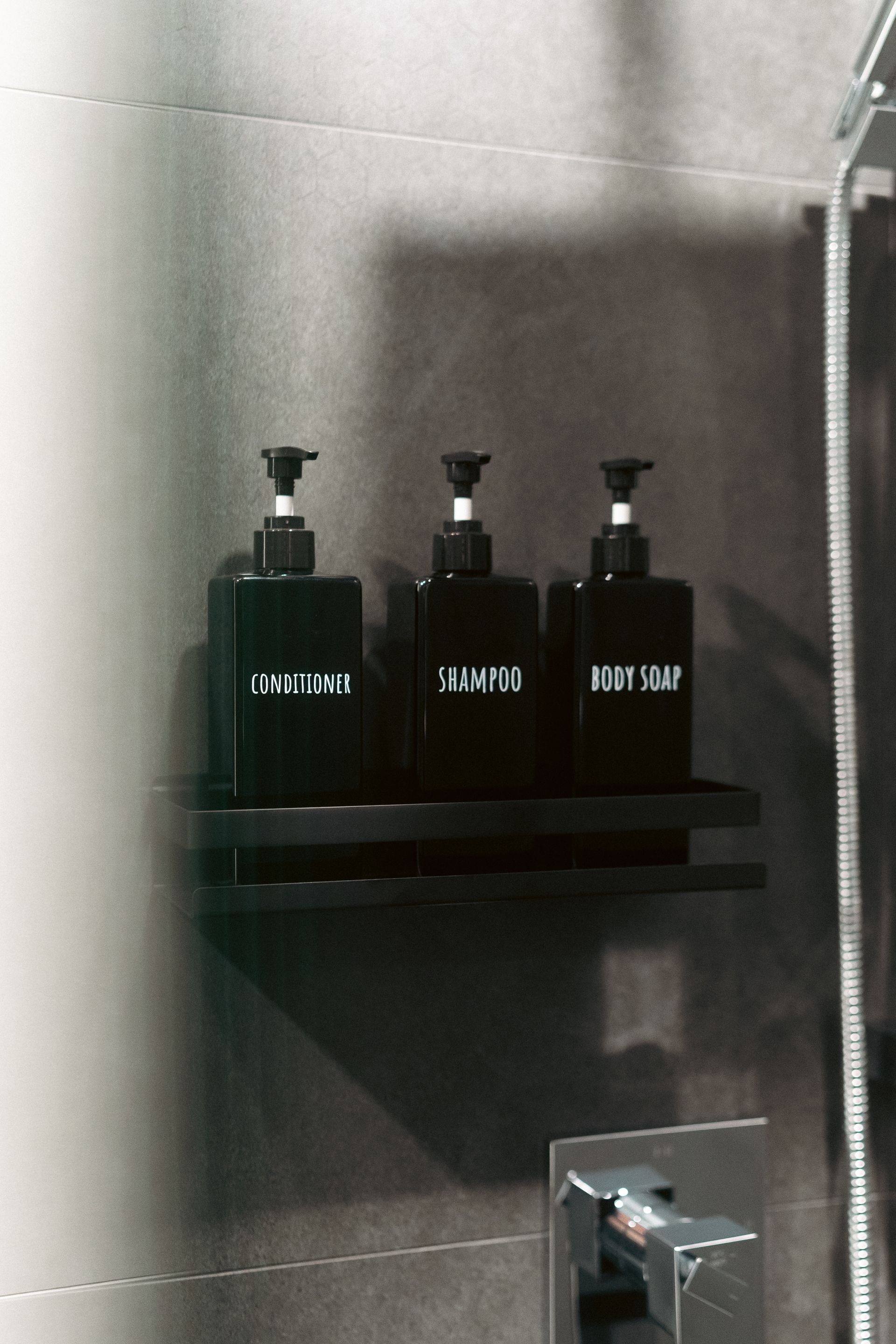 Lift Hotel Shower products