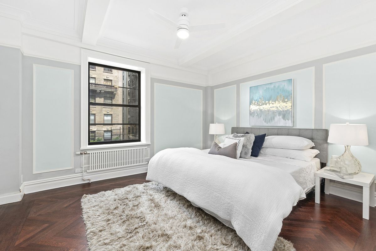 Bedroom with Plush Carpet — Brooklyn, NY — Hub Home Improvements