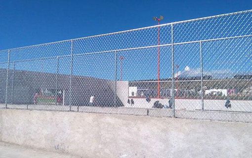 SEGURIDAD EN ALAMBRADOS ELECTRIFICADOS – PROTECCIÓN PARA CASAS
