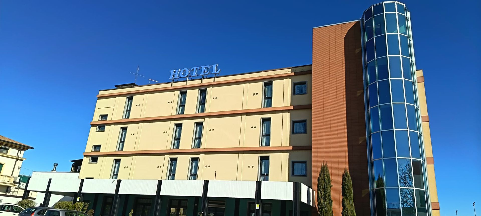 Esterno dell'Hotel Nuovo Sole