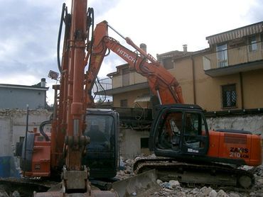 Escavazione e demolizione edifici a Verona