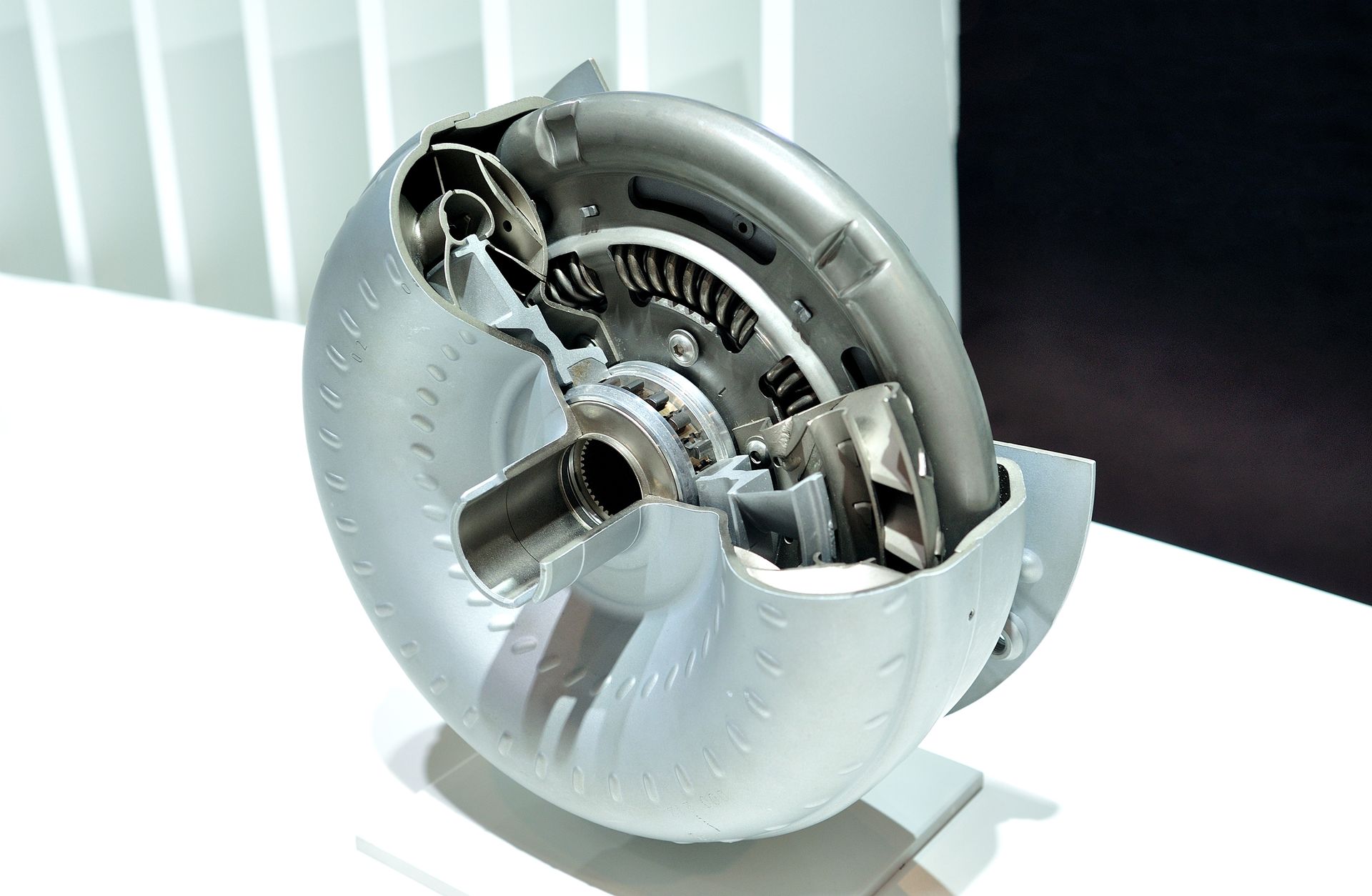 What Does a Torque Converter Do in an Automatic Transmission? | Stang Auto Tech