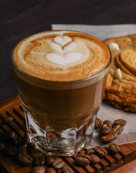 Natürlicher brauner Cappuccino-Geschmack