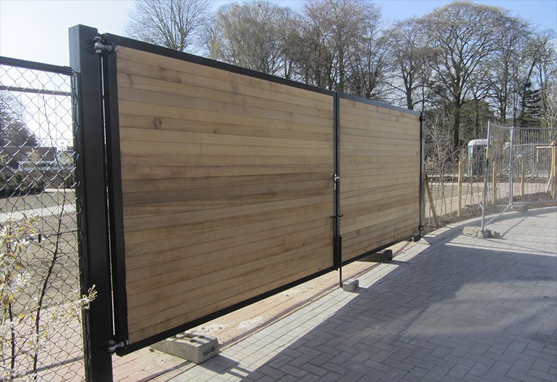 buitenpoorten, tuinpoort, tuinpoort hout, tuinpoort metaal, poort hout, poort metaal