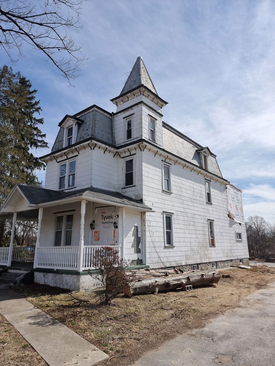 Large White House - New Castle, DE - Macedo Mexpro LLC