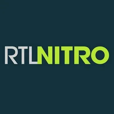 RTL Nitro Fernsehsender Logo Sport graue und hellgruene Schrift auf dunkelgruenem Untergrund