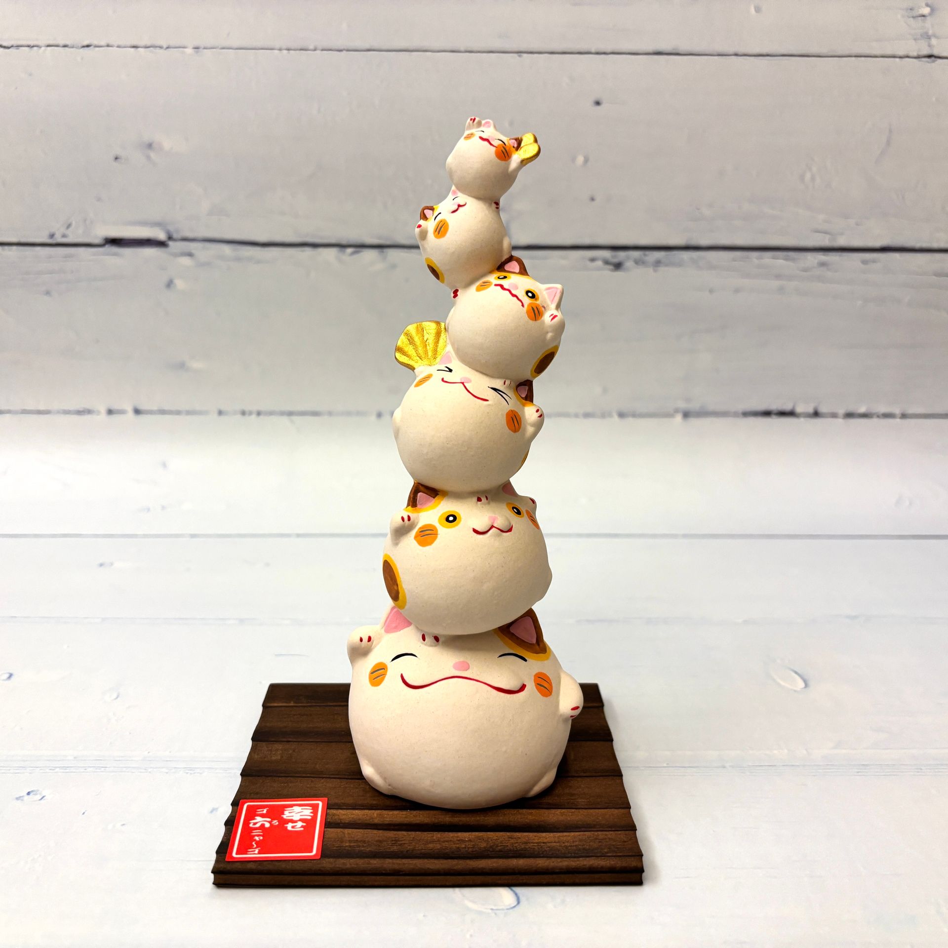 幸せの層猫 - 招き猫 - 幸運 - 日本のマスコット