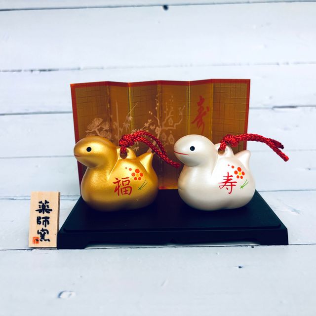 [Snake] Colorful and Auspicious Longevity Snake - Fortune and Longevity - Gold and Silver Earth Bell - Snake Year Mascot - Rebirth, Good Luck, Wealth Attraction