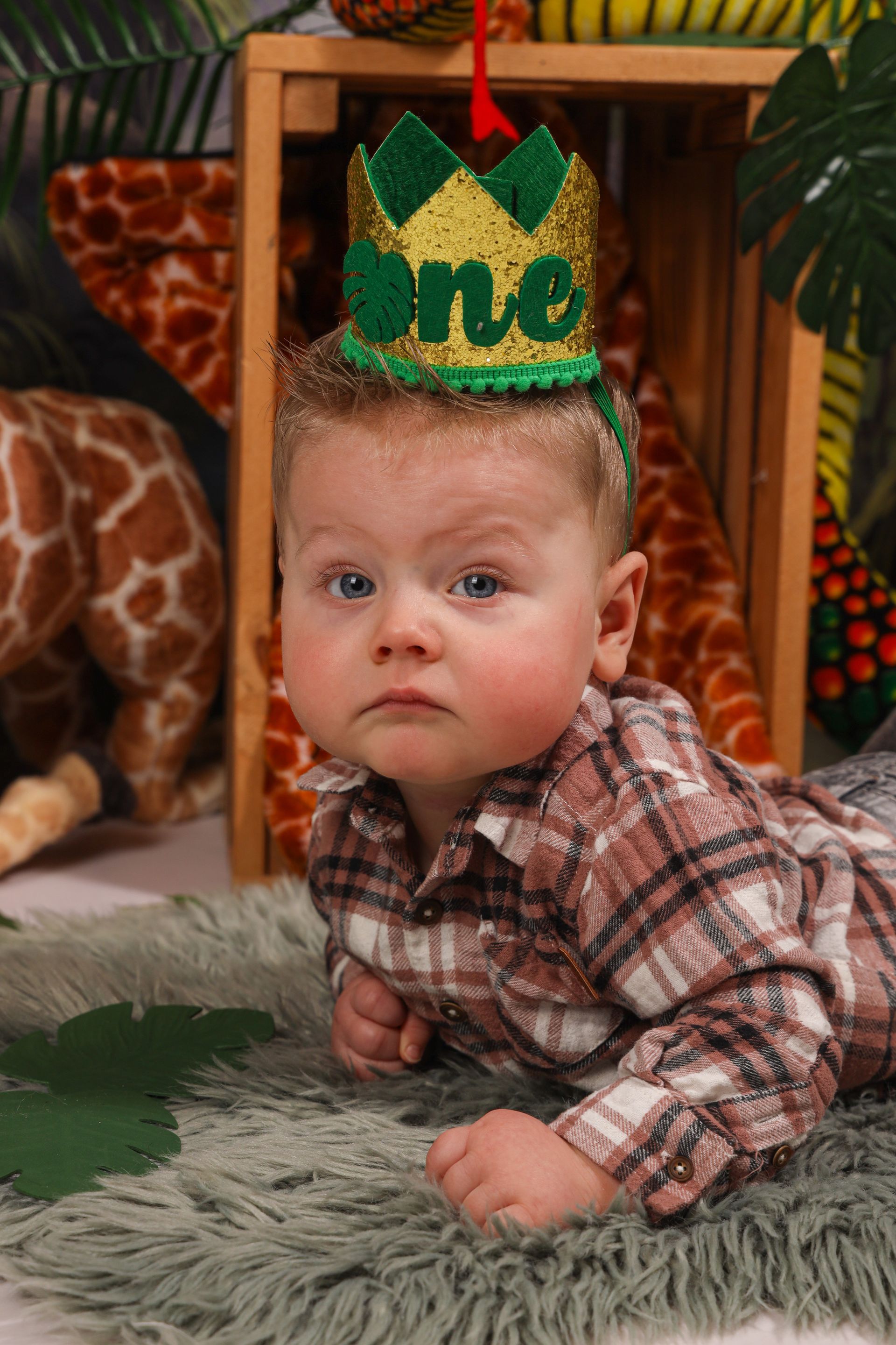 Cakesmash fotoshoot, 1 jaar foto, koekiemonster, spaghetti, nutella, bloemen, roze, blauw, peaky blinders, jungle