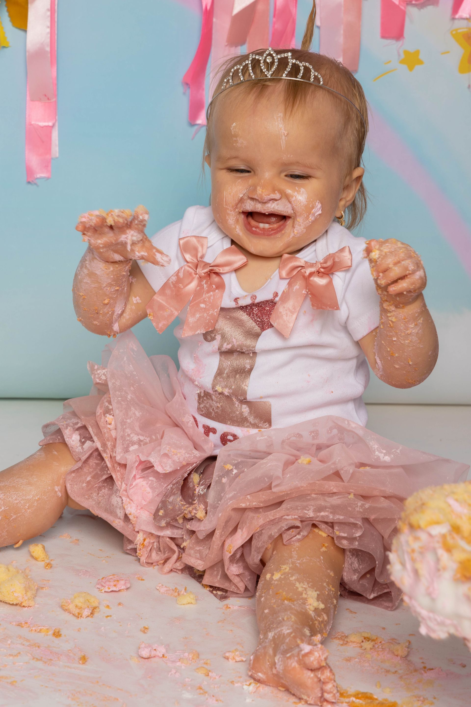 Cakesmash fotoshoot, 1 jaar foto, koekiemonster, spaghetti, nutella, bloemen, roze, blauw, peaky blinders, jungle