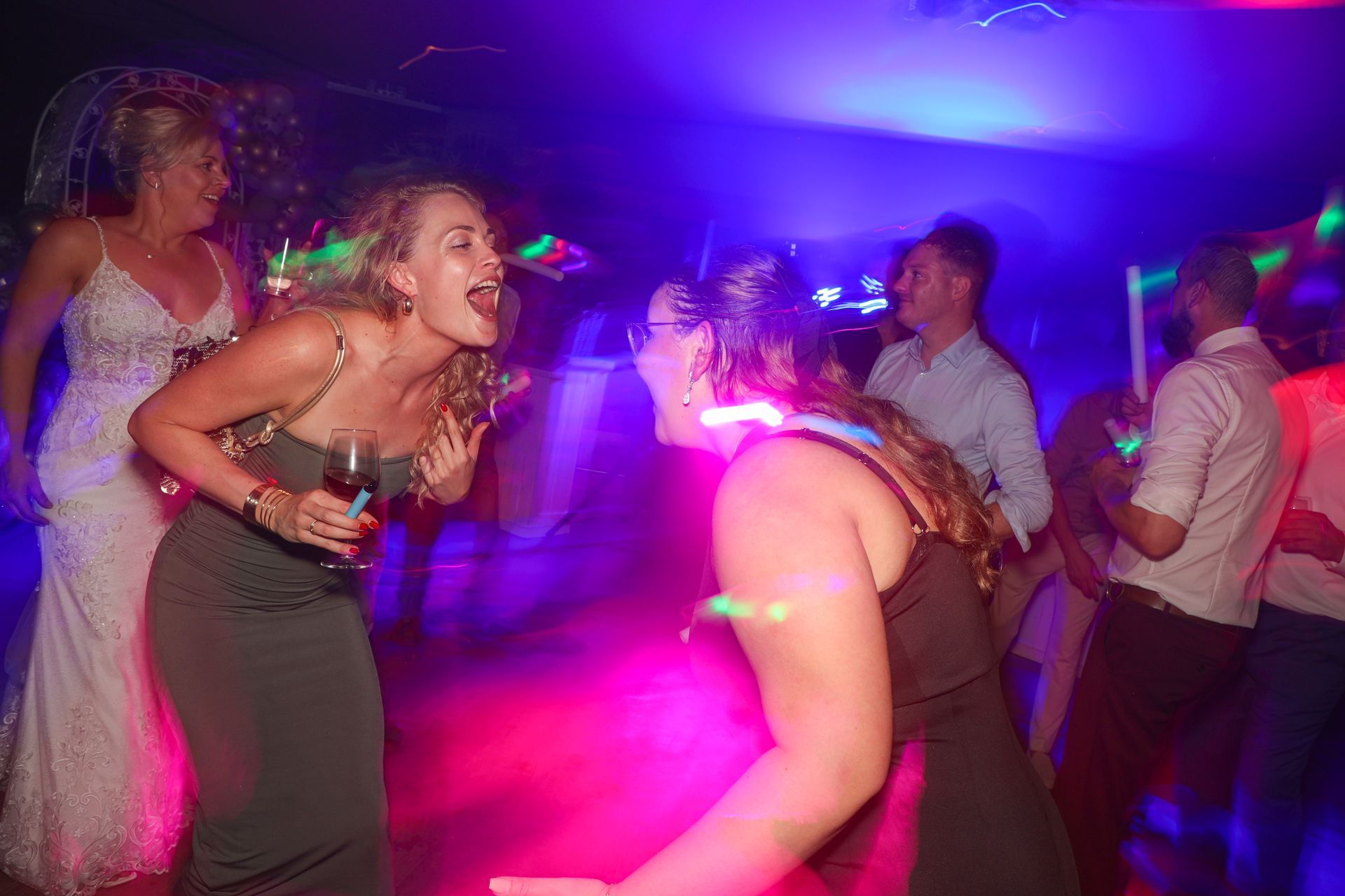 Feest, sfeer, trouwen, huwelijk, licht, kleur, dansen