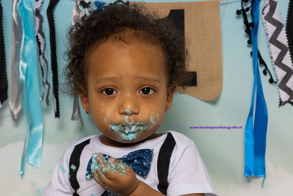 Cakesmash fotoshoot Tiel, blauw, regenboog thema