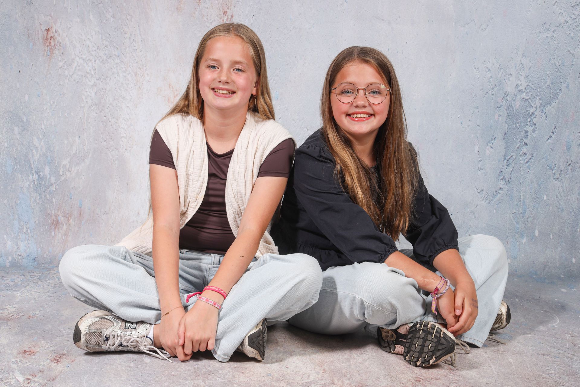 zusjes op de foto, schoolfoto