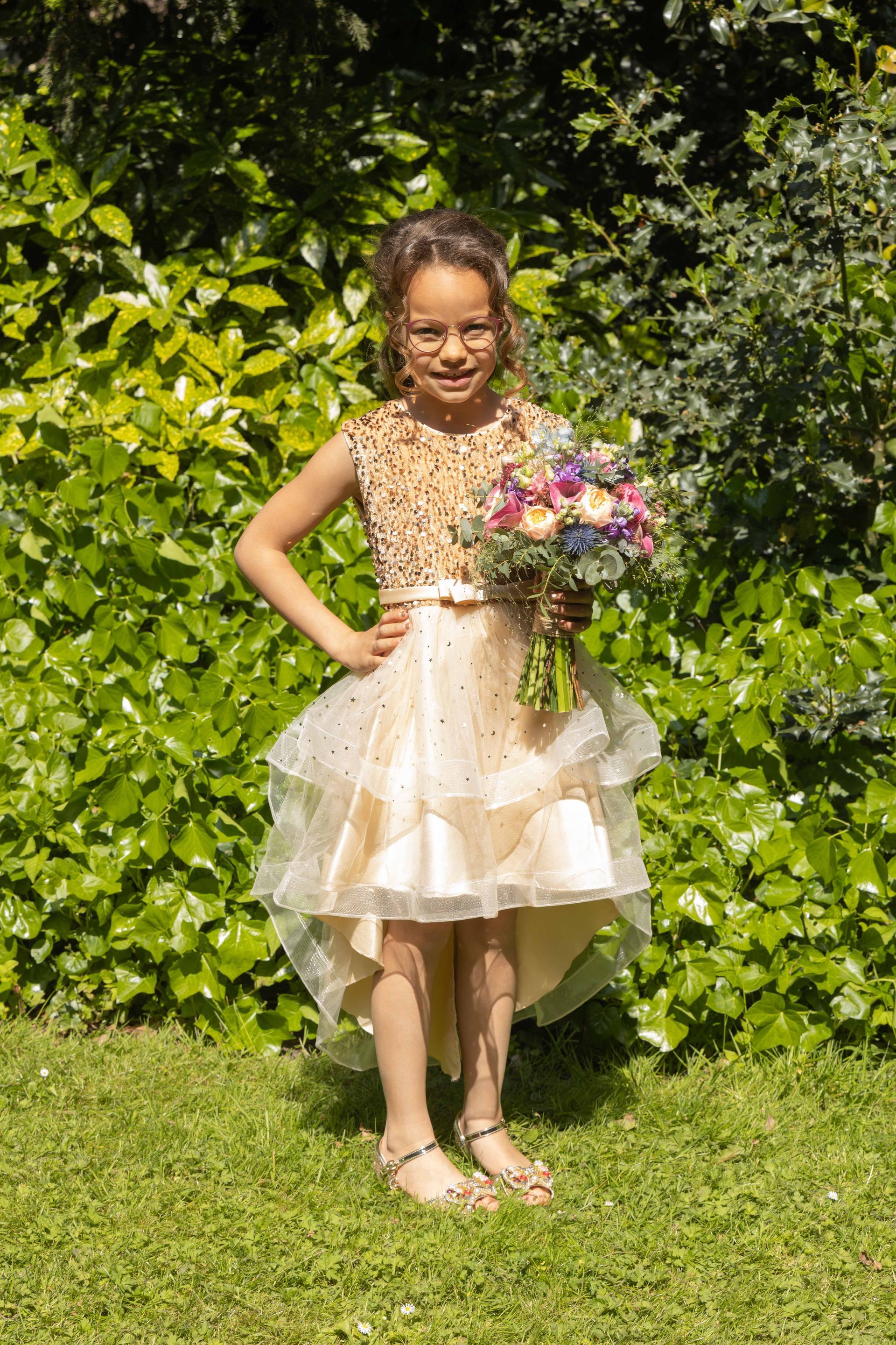 Trouwen met de leukste fotograaf op jullie huwelijk. Bruidsfotograaf Tiel en de Betuwe, maakt spontane trouwfoto's
